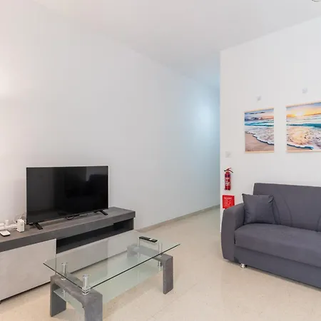 Charming 3bed In St Pauls I St. Paul's Bay