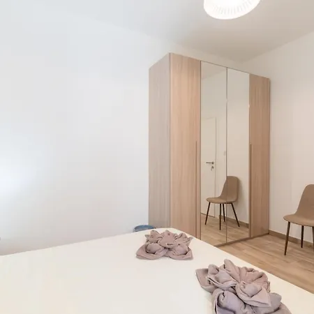 Apartment Charming 3bed In St Pauls I