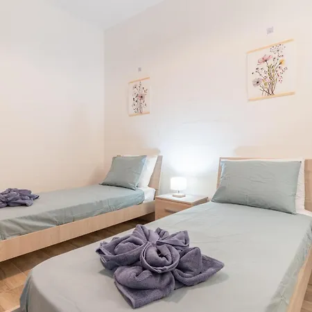 Apartment Charming 3bed In St Pauls I