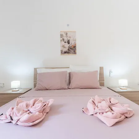 Charming 3bed In St Pauls I