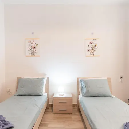 Charming 3bed In St Pauls I *